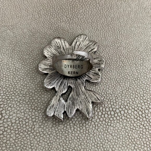 Dyrberg/Kern Guipure lace motif adjustable ring - Picture 7 of 7